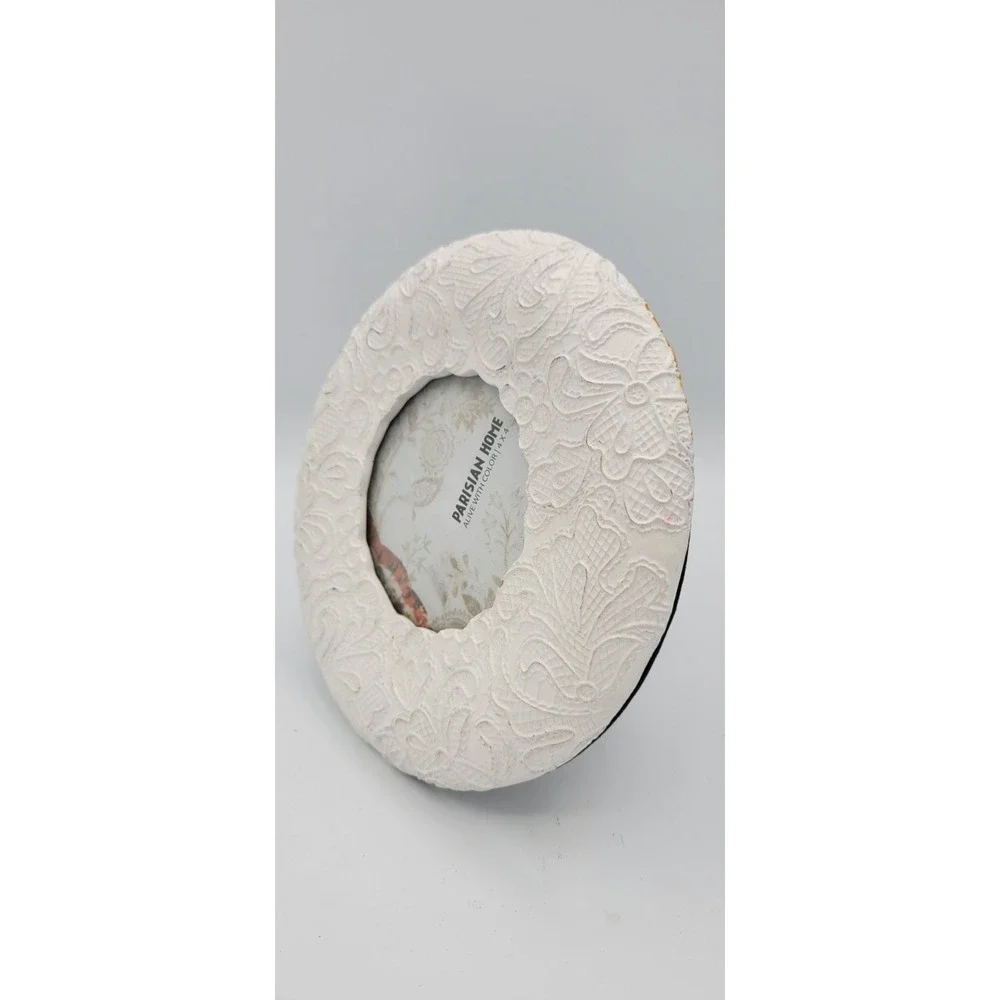 Parisian Home White Round Resin Table Photo Frame 4x4 Decor 7.5 Inch